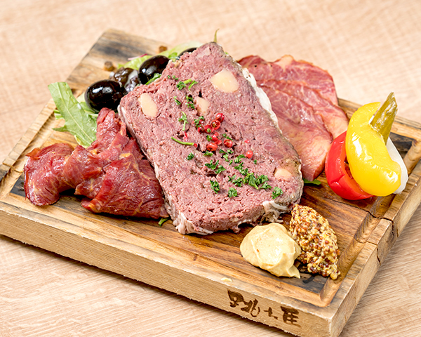 馬肉の炙りカルパッチョ