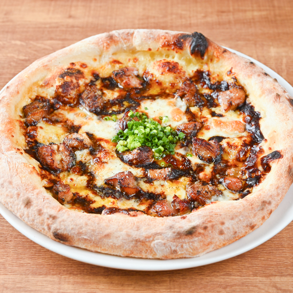 合鴨ブラックデミピッツァ